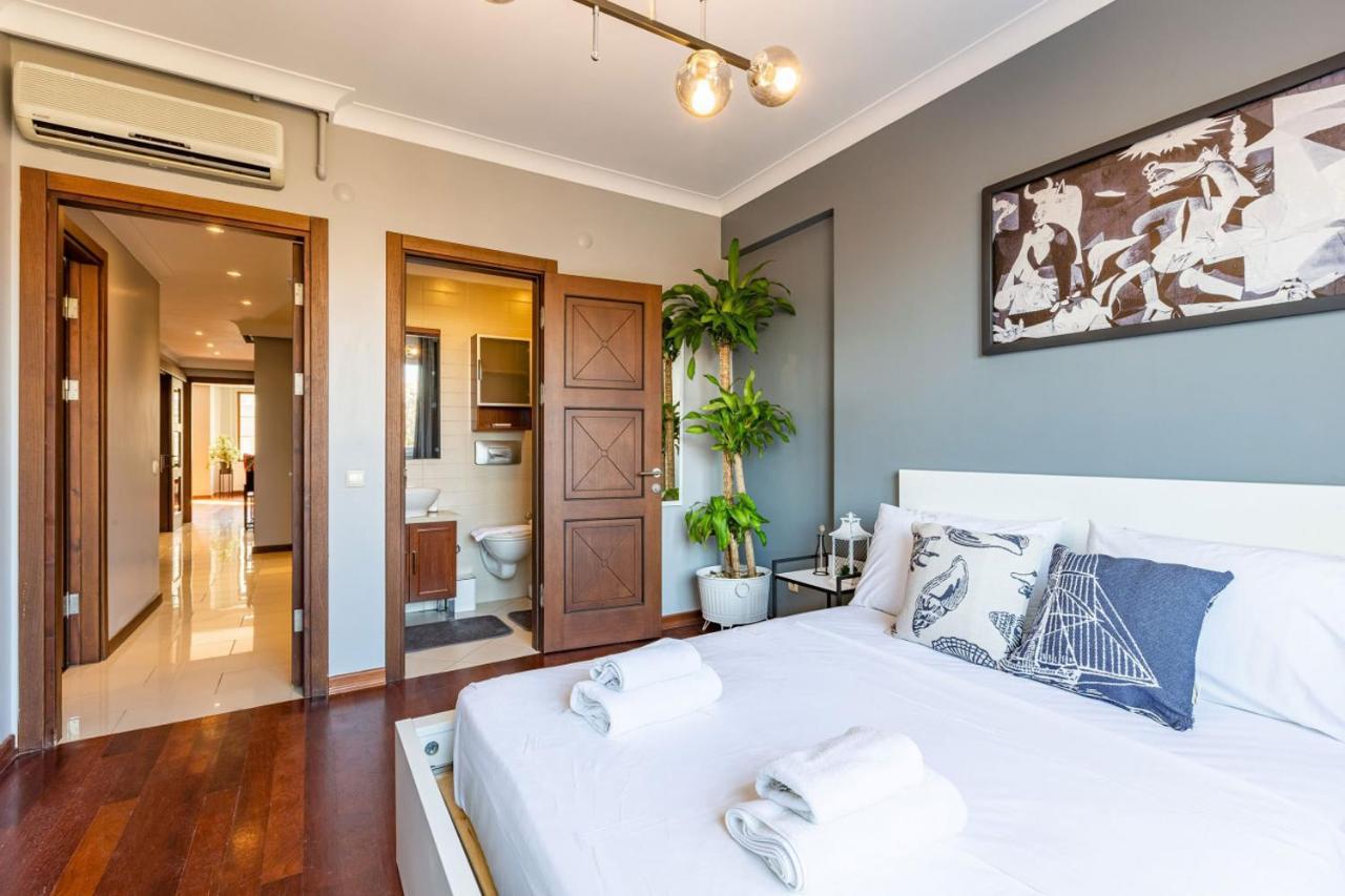 דירות איסטמבול Outstanding Flat With Calming View Nisantasi מראה חיצוני תמונה