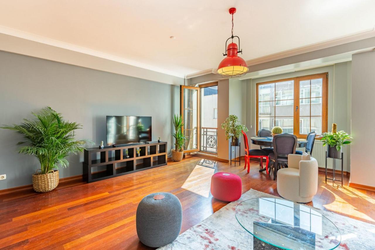 דירות איסטמבול Outstanding Flat With Calming View Nisantasi מראה חיצוני תמונה